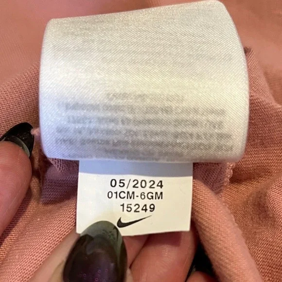 Nike Swoosh Philadelphia Phillies Baseball Boxy Pink T-Shirt Tee Women's Medium - Picture 7 of 11